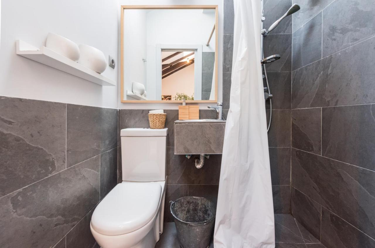 Bohemian 2Bedroom Attic In Lavapies Madrid Exterior foto